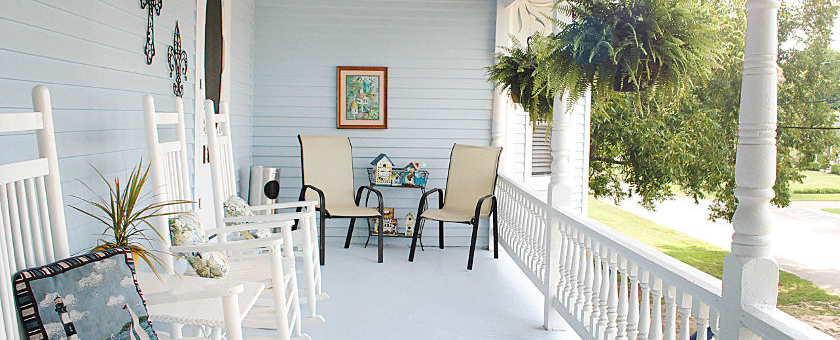 Dining room at Pillow Street B&B